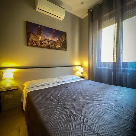 Hotel Arena *
