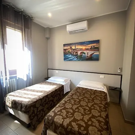 Hotel Arena *